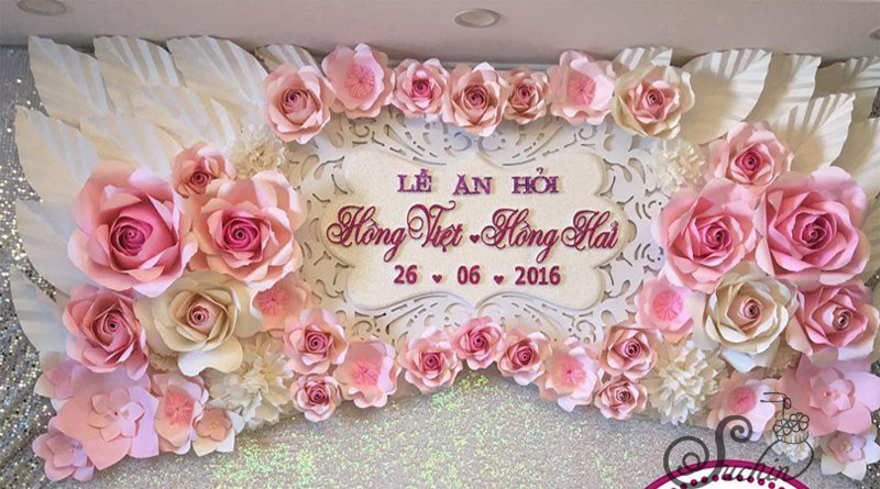 Ý tưởng trang trí backdrop hoa giấy đám cưới thông dụng